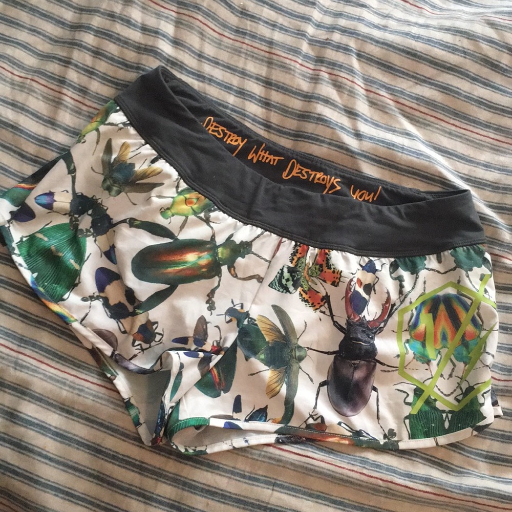 Reebok bug print